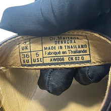 Lade das Bild in den Galerie-Viewer, Dr.Martens ドクターマーチン DEARDRA メリージェーン ストラップレザーシューズ