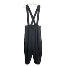 Lade das Bild in den Galerie-Viewer, COMME des GARCONS コムデギャルソン サスペンダー付きウールワイドクロップドパンツ GO-U003