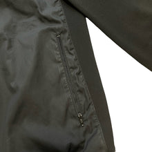 Lade das Bild in den Galerie-Viewer, Carhartt カーハート ロゴ刺繍ナイロン切替トラックジャケット ジャージ