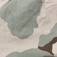 Load image into Gallery viewer, JUNYA WATANABE ジュンヤワタナベ 06SS 解体再構築カモフラ柄クロップドパンツ JQ-P064 AD2005