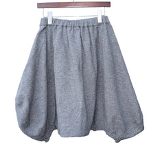 Load image into Gallery viewer, COMME des GARCONS COMME des GARCONS コムコム コムデギャルソン 12AW イージーワイドバルーンショートパンツ RJ-P029