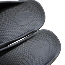 画像をギャラリービューアに読み込む, OOFOS ウーフォス OOriginal サンダル