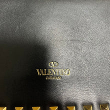 画像をギャラリービューアに読み込む, VALENTINO GARAVANI ヴァレンティノ ガラヴァーニ ロックスタッズクラッチバッグ ポーチ FWB00399-ANBD01