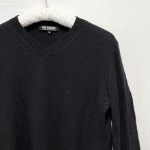画像をギャラリービューアに読み込む, RAF SIMONS ラフシモンズ 06AW R刺繍Vネックニットセーター