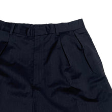 Lade das Bild in den Galerie-Viewer, Acne studios アクネストゥディオズ 2タックウールストライプショートパンツ