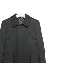 Load image into Gallery viewer, COMME des GARCONS コムデギャルソン 06AW ペルソナ期 カッティングデザイン中綿比翼コート