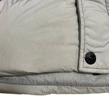 画像をギャラリービューアに読み込む, STONE ISLAND ストーンアイランド GARMENT DYED CRINKLE REPS NY DOWN ガーメントダイ加工フーデットダウンジャケット 651542923 1319