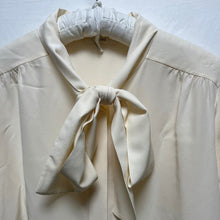 Load image into Gallery viewer, CELINE by Phoebe Philo セリーヌ フィービーファイロ シルクボウタイシャツ