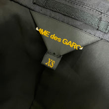 Load image into Gallery viewer, COMME des GARCONS コムデギャルソン 16AW 18世紀のパンク フラワージャガード甲冑ジャケット GR-J031