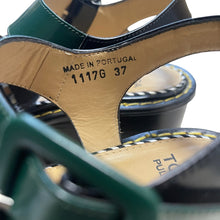 画像をギャラリービューアに読み込む, TOGA PULLA トーガプルラ メタルバックルプラットフォームサンダル