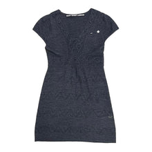 Load image into Gallery viewer, MARY QUANT LONDON マリークワント ロゴピンバッチ付きニットワンピース