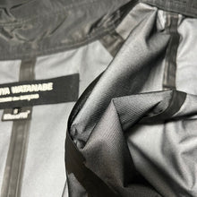 Load image into Gallery viewer, JUNYA WATANABE ジュンヤワタナベ 05AW WINDSTOPPER ショート丈トレンチコート JP-C003