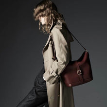 Load image into Gallery viewer, CELINE セリーヌ 6 シス ベルトデザインバケットショルダーバッグ