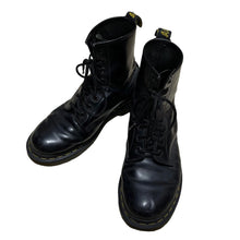 Lade das Bild in den Galerie-Viewer, Dr. Martens ドクターマーチン 8ホールブーツ