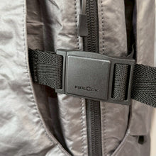 Load image into Gallery viewer, S&#39;YTE by yohji yamamoto サイト ヨウジヤマモト PE/NY WATER REPELLENT TAFFETA MULTI-POCKET TECH VEST 3 ブラック UI-V01-908 14818
