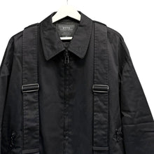 画像をギャラリービューアに読み込む, S&#39;YTE by yohji yamamoto サイト ヨウジヤマモト 24AW COTTON TWILL OVERSIZED BELTED &quot;Y&quot; BLOUSON ベルトデザインボンテージジャケット UB-Y11-001 14246
