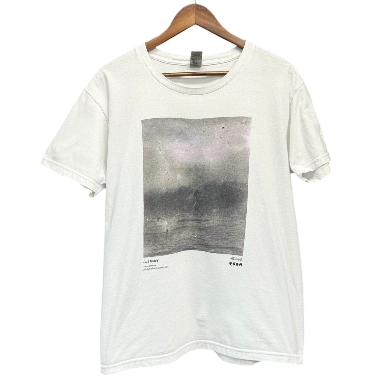 Load image into Gallery viewer, AROUSAL アローサル 有村勇史 Lost Wave フォトプリントTシャツ 13786