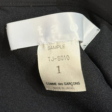 Load image into Gallery viewer, TAO by COMME des GARCONS タオ コムデギャルソン 22AW LOOK29 SAMPLE プリーツドッキングデザインスカート TJ-S010 ブラック 14838
