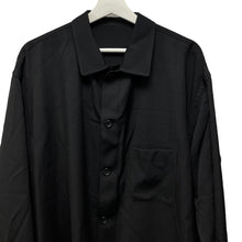 Lade das Bild in den Galerie-Viewer, Yohji Yamamoto POUR HOMME ヨウジヤマモトプールオム 24SS WOOL GABARDINE FACE AND BACK POCKET BLOUSE ウールギャバジンシャツ HS-B61-100
