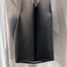 Lade das Bild in den Galerie-Viewer, THE ART OF CARRYING ジアートオブキャリング MARKET mini マーケットミニハンドバッグ ブラック 15218
