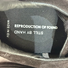 画像をギャラリービューアに読み込む, STILL BY HAND×REPRODUCTION OF FOUND スティルバイハンド リプロダクションオブファウンド 25AW German military trainer スウェードレザースニーカー GD08253 42 ブラック 15144
