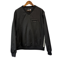 Load image into Gallery viewer, PRADA×adidas プラダ アディダス 22SS Re-Nylon Sweatshirt Vネックプルオーバー M ブラック 14745
