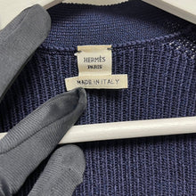 画像をギャラリービューアに読み込む, HERMES エルメス シルク混ディープVネックネックニットセーター 36 ネイビー 3472
