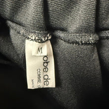 Load image into Gallery viewer, robe de chambre COMME des GARCONS ローブドシャンブルコムデギャルソン CDG刺繍サイドラインジャージープリーツイージースカート RT-10040M AD2000 13754
