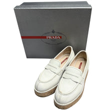 Lade das Bild in den Galerie-Viewer, PRADA プラダ 厚底ローファー 3D563 14453
