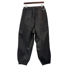 Load image into Gallery viewer, WILLY CHAVARRIA ウィリーチャバリア 22SS WINDBREAKER PANTS RECYCTEX ウィンドブレーカーパンツ S ブラック 15667
