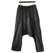 Lade das Bild in den Galerie-Viewer, S'YTE by yohji yamamoto サイト ヨウジヤマモト PIGMENT PRINT RIPSTOP SAROUEL CARGO サルエルカーゴパンツ UM-P16-004 3 ブラック 15820
