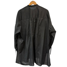 Load image into Gallery viewer, ENFOLD エンフォルド 22AW COローンChina BLOUSE プルオーバーシャツ 300FA230-1170 38 ブラック R14710
