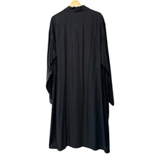 Lade das Bild in den Galerie-Viewer, S'YTE by yohji yamamoto サイト ヨウジヤマモト RAYON TWILL OPEN-COLLAR LONG SHIRT オープンカラーレーヨンロングシャツ UT-B09-200 ブラック 15813
