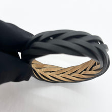 Lade das Bild in den Galerie-Viewer, LOEWE ロエベ Braided ブレイデッド レザー編み込みバングル ブレス
