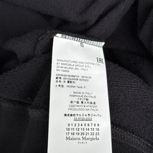 画像をギャラリービューアに読み込む, Maison Margiela メゾンマルジェラ 19AW ナンバリングプリントプルオーバーパーカー S51GU0056 タグ付き 14526

