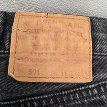 Load image into Gallery viewer, Levi's リーバイス UK製 501 ブラックデニムパンツ W31 L32 15581
