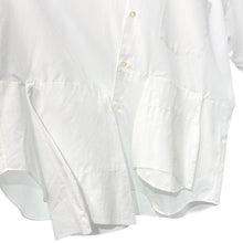 将图片加载到图库查看器，COMME des GARCONS HOMME PLUS コムデギャルソンオムプリュス 25SS Panelled Flap Long Sleeve Shirt ポケットデザインオーバーサイズコットンブロードシャツ 14439
