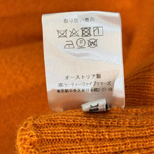 Lade das Bild in den Galerie-Viewer, FANNI LEMMERMAYER for ANATOMICA ファニレママイヤー アナトミカ 2PLY CARDIGAN アルパカカーディガン オレンジ 15651
