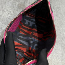 画像をギャラリービューアに読み込む, Vivienne Westwood ヴィヴィアンウエストウッド Cosmetic Pouch 化粧ポーチ ミニバッグ 14487
