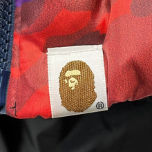 画像をギャラリービューアに読み込む, A BATHING APE アベイシングエイプ SAMPLE マルチカラーカモフラパッチワークプリントフーデットダウンジャケット
