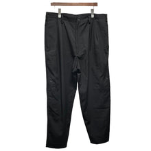 이미지를 갤러리 뷰어에 로드 , Yohji Yamamoto POUR HOMME ヨウジヤマモトプールオム 24SS WOOL GABARDINE TRIANGLE SHAPED SIDE POCKET PANTS ボタンデザインウールギャバジンパンツ HS-P48-100
