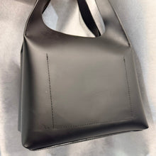 Lade das Bild in den Galerie-Viewer, THE ART OF CARRYING ジアートオブキャリング MARKET mini マーケットミニハンドバッグ ブラック 15218
