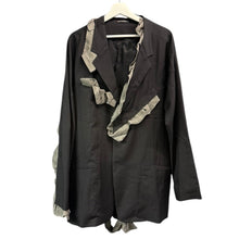 画像をギャラリービューアに読み込む, Yohji Yamamoto POUR HOMME ヨウジヤマモトプールオム 24SS W/RY HARD TWISTED GABARDINE BACK PT JACKET メッセージ刺繍スナップボタンジャケット HS-J28-102 14254
