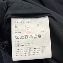 Lade das Bild in den Galerie-Viewer, COMME des GARCONS コムデギャルソン 20SS カットオフデザイン2Bジャケット ケープ ポンチョ GE-J032 XS ネイビー 3471
