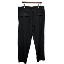 Lade das Bild in den Galerie-Viewer, Yohji Yamamoto POUR HOMME ヨウジヤマモトプールオム 24SS WOOL GABARDINE TRIANGLE SHAPED SIDE POCKET PANTS ボタンデザインウールギャバジンパンツ HS-P48-100
