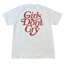 将图片加载到图库查看器，Girls Don&#39;t Cry ガールズドントクライ GDC Logo S/S T-Shirt ロゴプリントTシャツ
