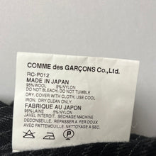 Load image into Gallery viewer, robe de chambre COMME des GARCONS ローブドシャンブル コムデギャルソン 01AW ウールストライプスカートドッキングパンツ RC-P012 AD2001
