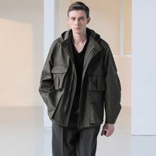 Lade das Bild in den Galerie-Viewer, LEMAIRE ルメール 15AW コーティング加工マルチポケットミリタリージャケット
