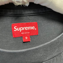 Lade das Bild in den Galerie-Viewer, Supreme シュプリーム Small Box L/S Tee スモールボックスロゴロングスリーブTシャツ
