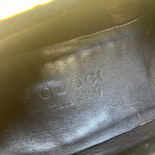 画像をギャラリービューアに読み込む, GUCCI suede leather loafers
